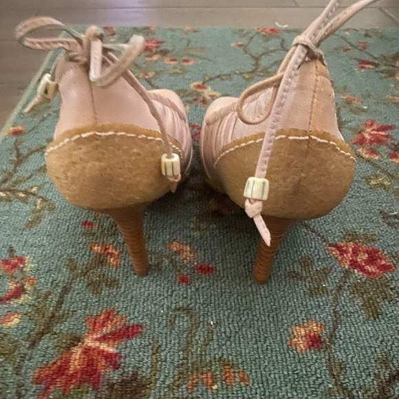 Diesel pumps in excellent condition. - Picture 4 of 5